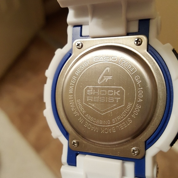 G-Shock - Picture 2 of 4